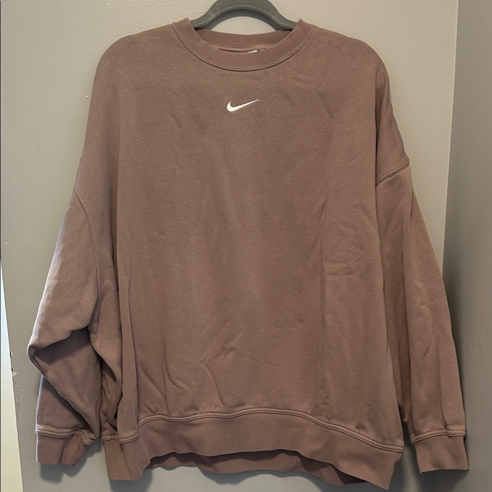 Nike Women’s Sportswear Phoenix Fleece Oversized Crew-Neck Sweatshirt Size M